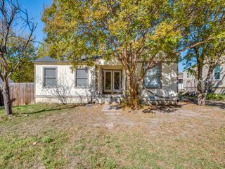 6439 Hollis Avenue, Dallas, TX 75227