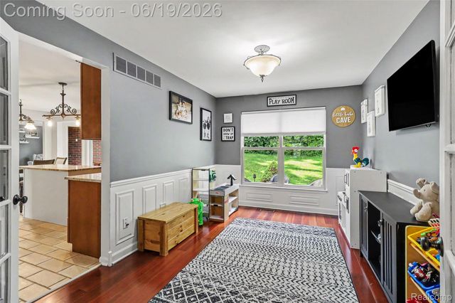 2548 Empire Court, Rochester Hills, MI 48309