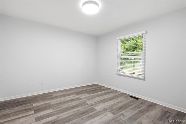 41837 King Edward Court, Clinton Township, MI 48038