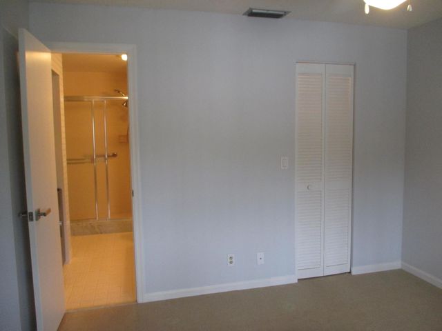 10101 Mangrove Drive 201, Boynton Beach, FL 33437