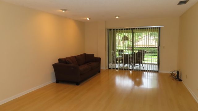 10101 Mangrove Drive 201, Boynton Beach, FL 33437