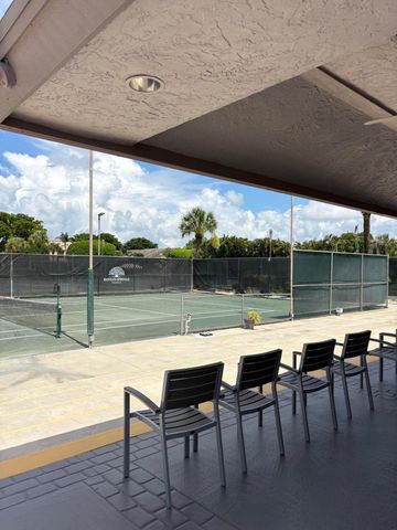 10101 Mangrove Drive 201, Boynton Beach, FL 33437