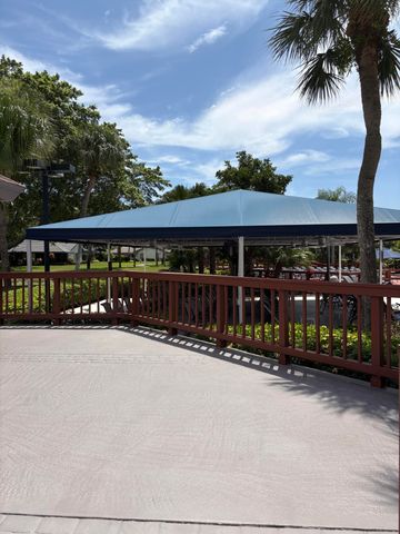 10101 Mangrove Drive 201, Boynton Beach, FL 33437