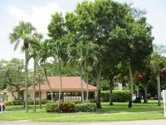 10101 Mangrove Drive 201, Boynton Beach, FL 33437