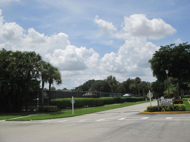 10101 Mangrove Drive 201, Boynton Beach, FL 33437