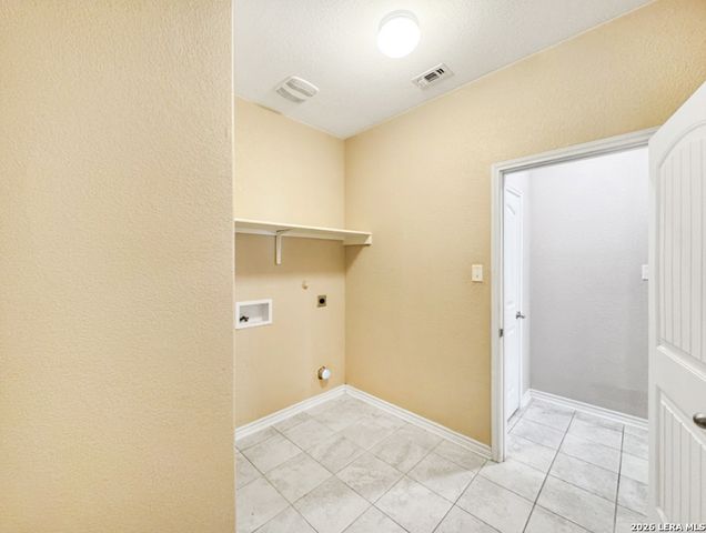 6830 Foster Flds, Converse, TX 78109