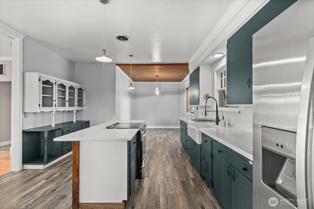 15925 State Route 536, Mount Vernon, WA 98273