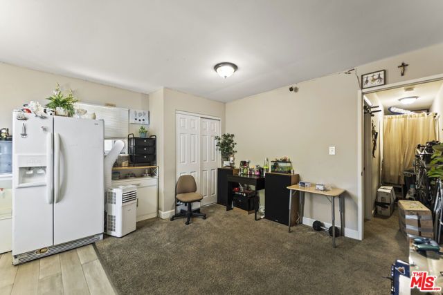 901 E 42nd Street, Los Angeles, CA 90011