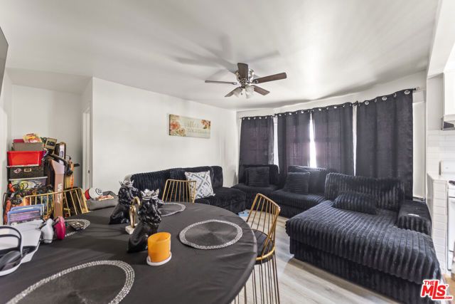901 E 42nd Street, Los Angeles, CA 90011