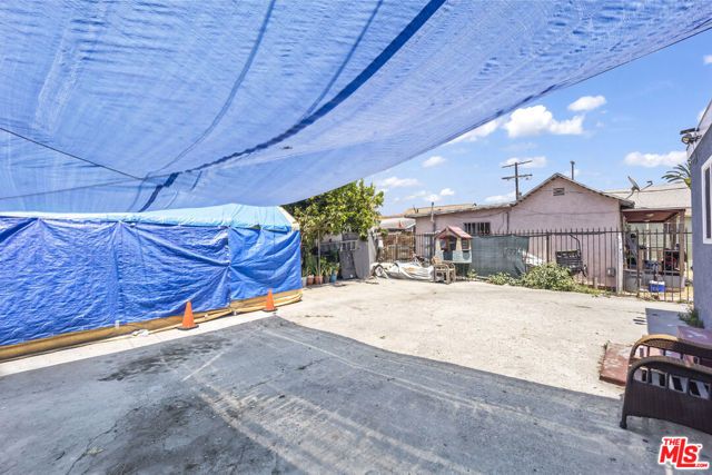 901 E 42nd Street, Los Angeles, CA 90011