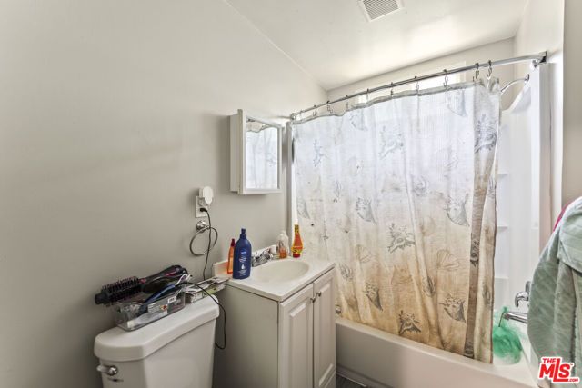 901 E 42nd Street, Los Angeles, CA 90011
