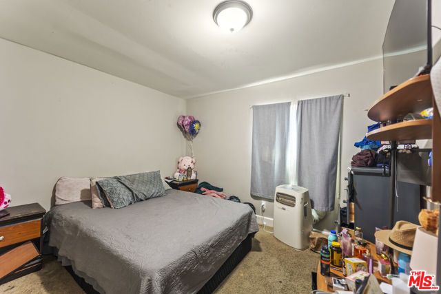 901 E 42nd Street, Los Angeles, CA 90011