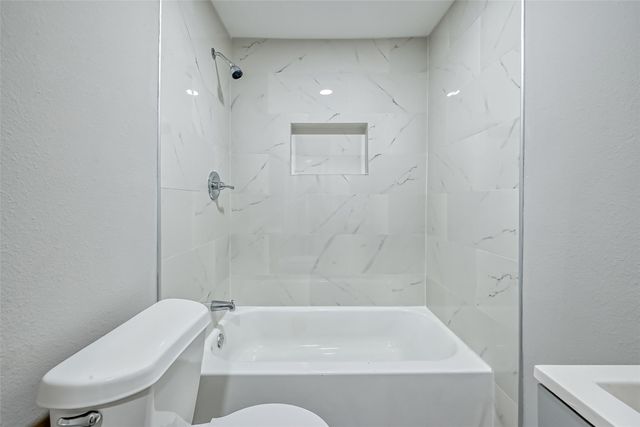 3274 Reeves Street B, Houston, TX 77004