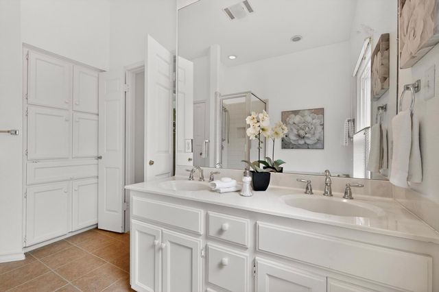 2203 Onion Creek PKWY 8, Austin, TX 78747