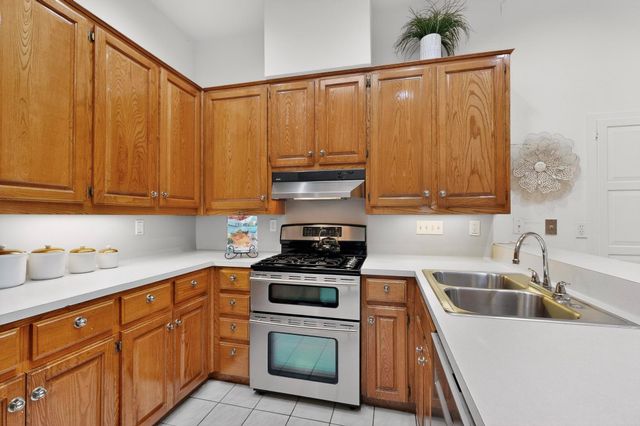 2203 Onion Creek PKWY 8, Austin, TX 78747