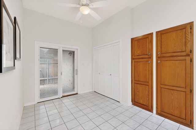 2203 Onion Creek PKWY 8, Austin, TX 78747