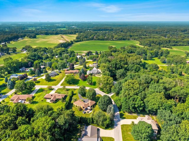 8133 Ridgeview Road, Michigan City, IN 46360