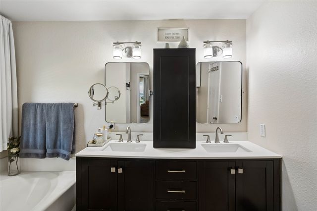 2804 Hospital Boulevard, Grand Prairie, TX 75051