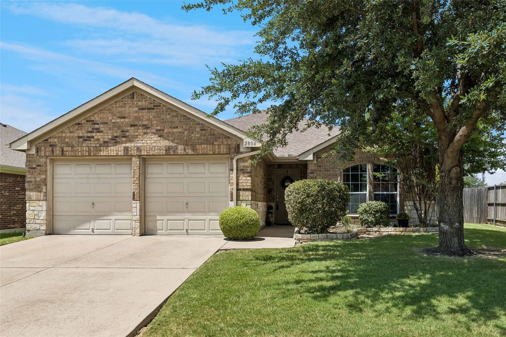 2804 Hospital Boulevard, Grand Prairie, TX 75051