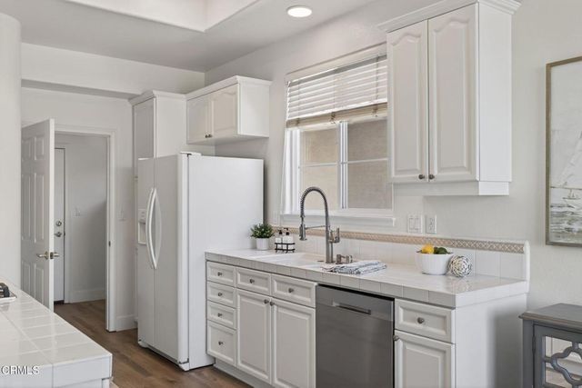 931 Corte Augusta, Camarillo, CA 93010