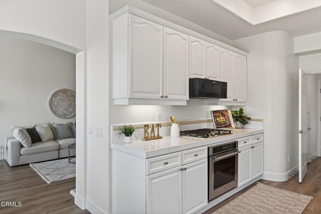 931 Corte Augusta, Camarillo, CA 93010