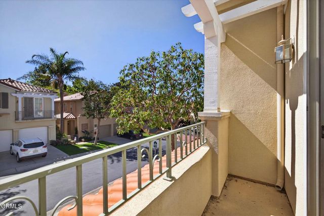 931 Corte Augusta, Camarillo, CA 93010