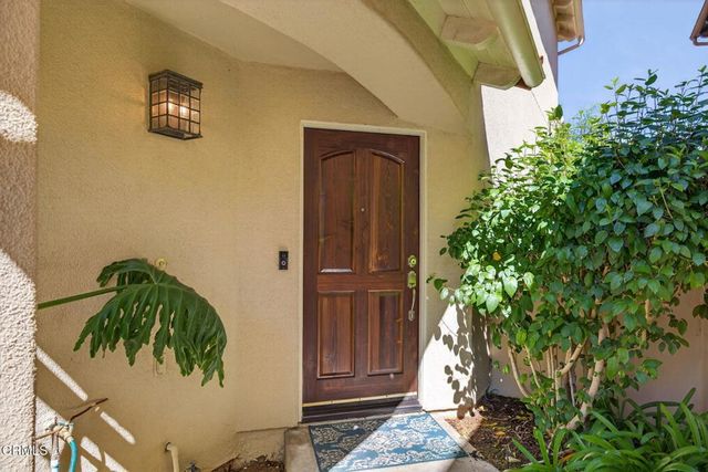 931 Corte Augusta, Camarillo, CA 93010