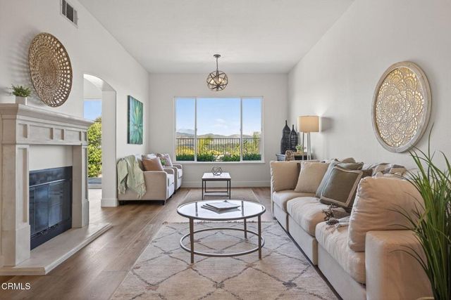 931 Corte Augusta, Camarillo, CA 93010