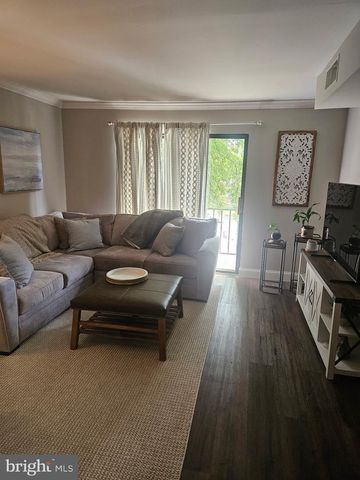 742-B PUTNAM BLVD, Wallingford, PA 19086