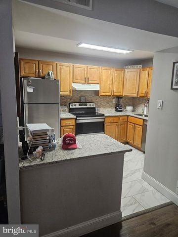 742-B PUTNAM BLVD, Wallingford, PA 19086