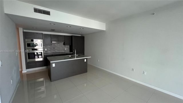 7875 NW 107th Ave 417, Doral, FL 33178