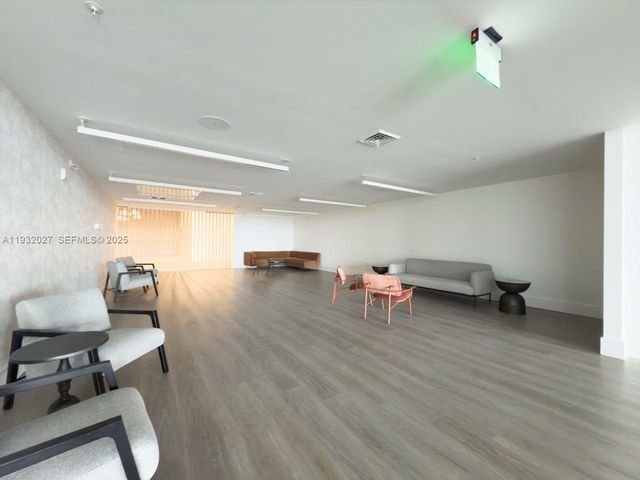 7875 NW 107th Ave 417, Doral, FL 33178