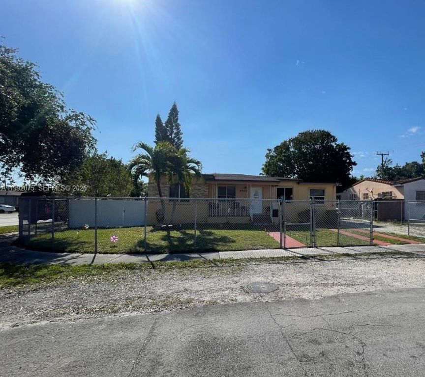 3700 W 6th Lane, Hialeah, FL 33012