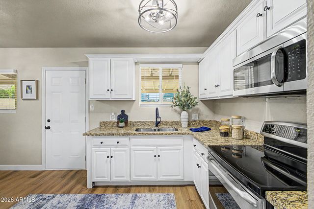 429 W 9TH Street, Mesa, AZ 85201