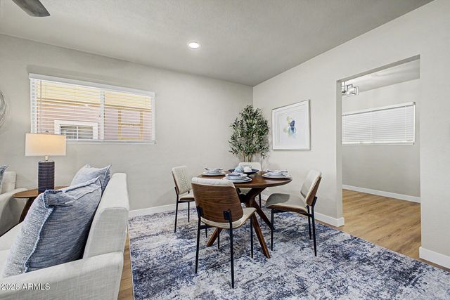 429 W 9TH Street, Mesa, AZ 85201