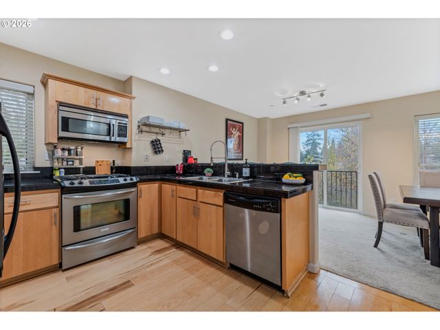 2924 Sw TRANQUILITY Ter, Beaverton, OR 97003