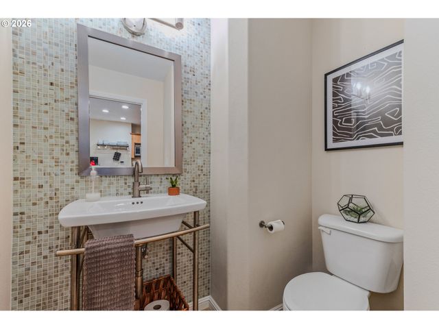 2924 Sw TRANQUILITY Ter, Beaverton, OR 97003