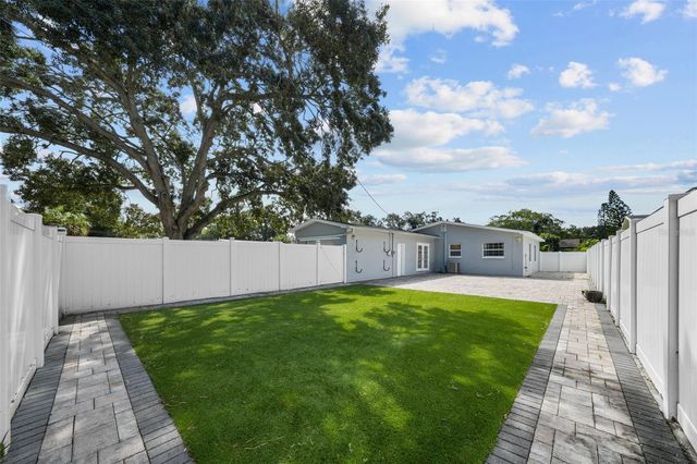 281 38TH AVENUE NE, St Petersburg, FL 33704