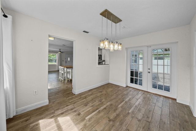 281 38TH AVENUE NE, St Petersburg, FL 33704