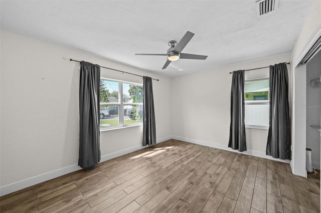 281 38TH AVENUE NE, St Petersburg, FL 33704