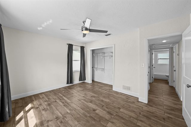 281 38TH AVENUE NE, St Petersburg, FL 33704