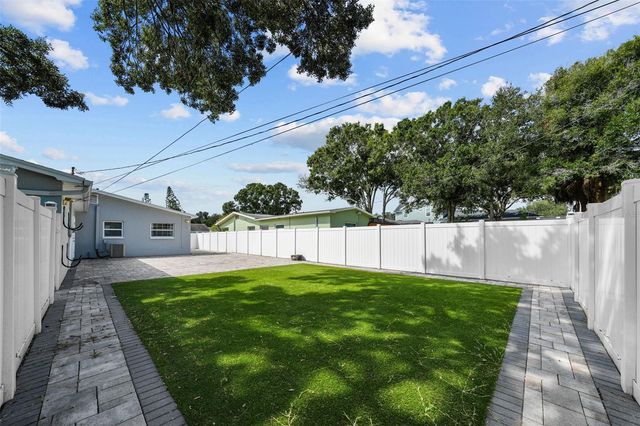 281 38TH AVENUE NE, St Petersburg, FL 33704