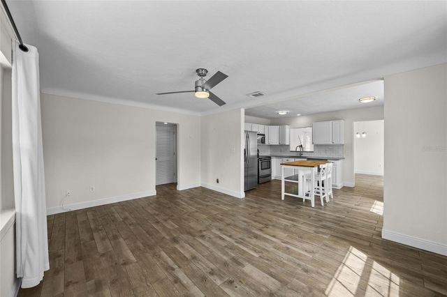 281 38TH AVENUE NE, St Petersburg, FL 33704