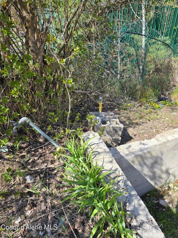 821 Lower Page RD, Smelterville, ID 83868 photo 3