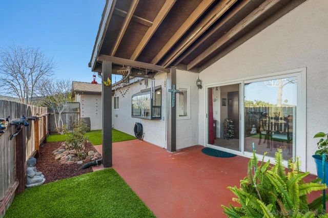 724 Nob Circle, Vista, CA 92084