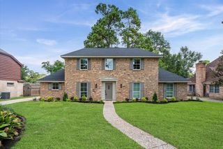 10722 Glenway Drive, Houston, TX 77070