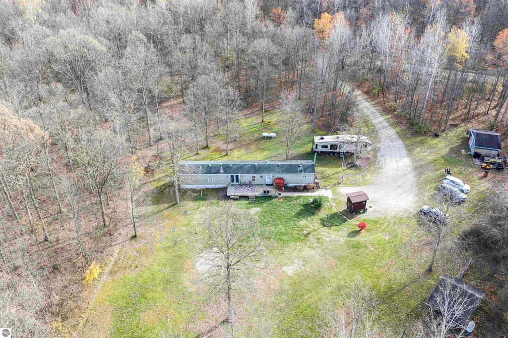 Image 1 of property listing at 10593 E Remus Road, Mt Pleasant, MI 48858