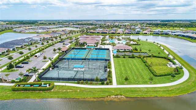 18366 ROCKPORT PLACE, Lakewood Ranch, FL 34211