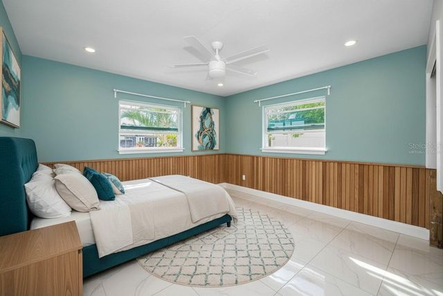 8744 SUNLIT COVE DRIVE NE, St Petersburg, FL 33702