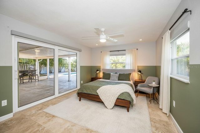 8744 SUNLIT COVE DRIVE NE, St Petersburg, FL 33702